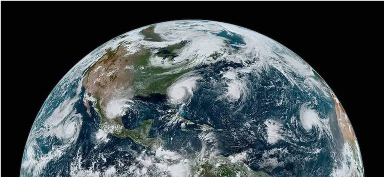 2 bão cuồng phong và 2 bão nhiệt đới hình thành cùng lúc ở Đại Tây Dương trong mùa bão 2019. Ảnh: NASA