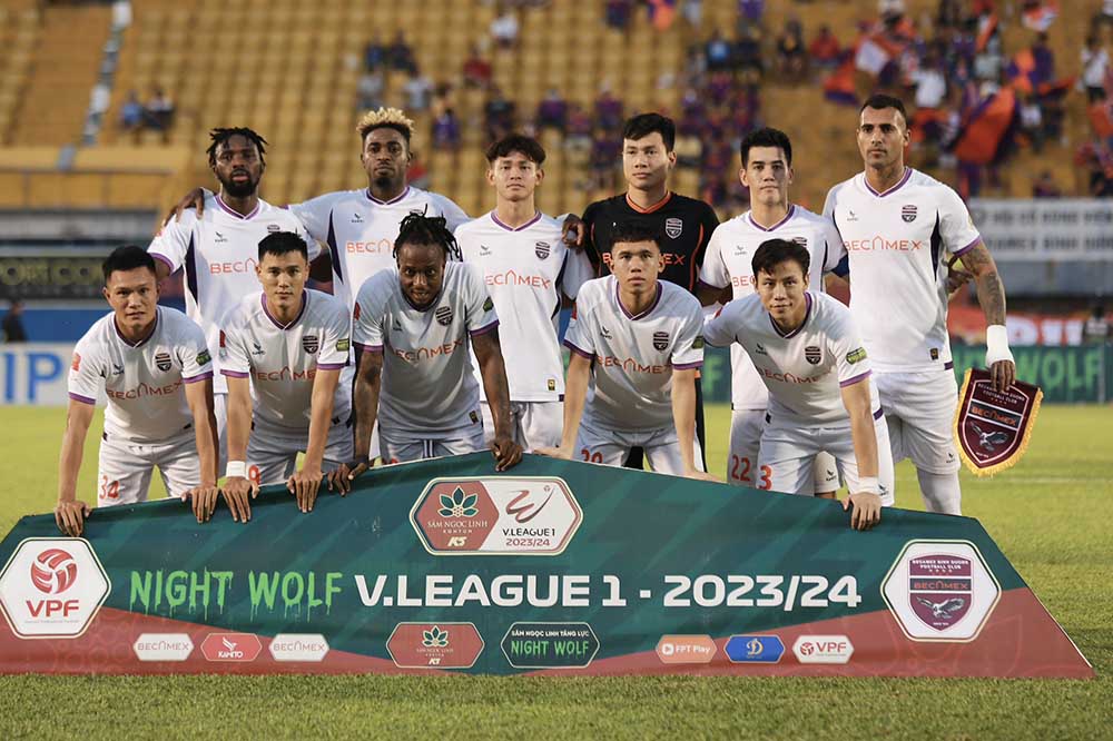 Tối 4.5, Bình Dương có trận tiếp đón Khánh Hòa ở lượt trận vòng 16 Night Wolf V.League 2023-2024. Trước đối thủ đang phải vật lộn trong cuộc đua trụ hạng, mục tiêu của Bình Dương không gì khác ngoài giành trọn 3 điểm.