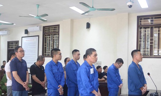 Các bị cáo tại phiên tòa sơ thẩm do Tòa án nhân dân tỉnh Thái Bình tổ chức hôm nay 4.5. Ảnh: Nam Hồng