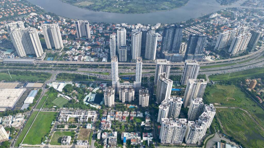 Dư luận nước ngoài nhận định tích cực về tình hình phát triển kinh tế Việt Nam. Ảnh: Hữu Chánh