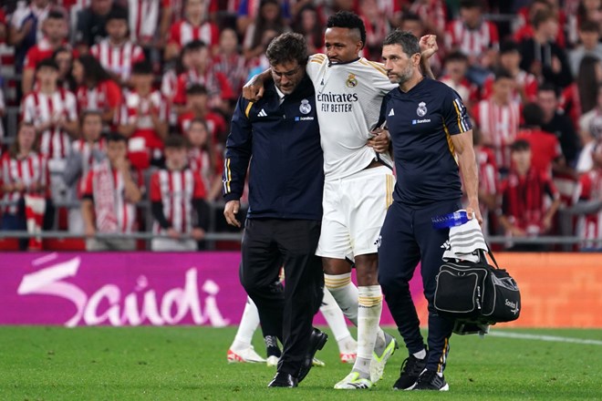 Chấn thương nặng của hàng loạt trụ cột như báo hiệu một mùa giải sóng gió với Real Madrid. Ảnh: AFP