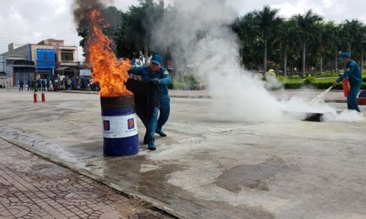 Lực lượng trật tự thôn sẽ tham gia phòng cháy chữa cháy ở cơ sở. Ảnh: Công An tỉnh Kon Tum 