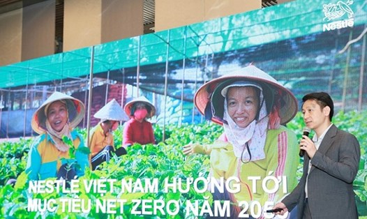 Ông Khuất Quang Hưng, Giám đốc Đối ngoại và Truyền thông, Nestlé Việt Nam chia sẻ về lộ trình và hành động của Nestlé hướng tới mục tiêu Net Zero 2050 