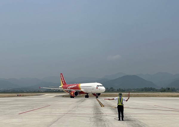 Sân bay Điện Biên đón lượng khách tăng vọt trong dịp kỷ niệm 70 chiến thắng Điện Biên. Ảnh: VATM