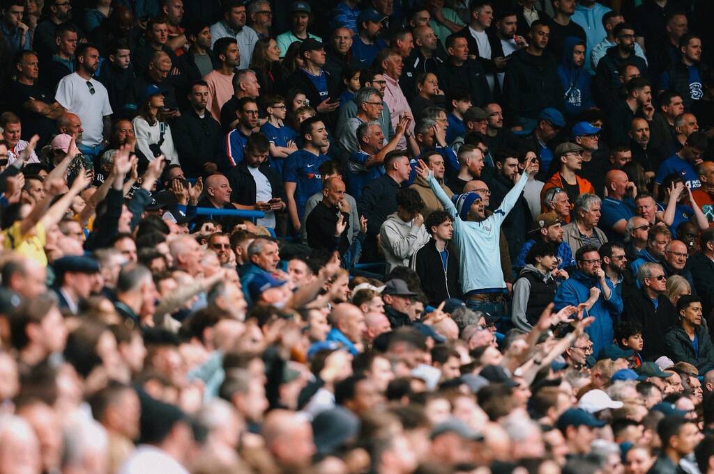 Sự cuồng nhiệt đang trở lại trên các khán đài Stamford Bridge.  Ảnh: CFC