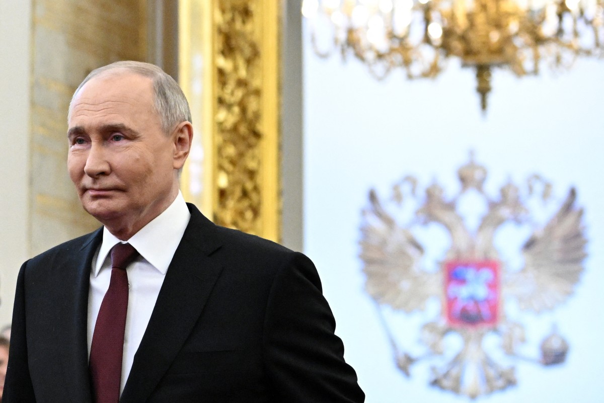 Lễ nhậm chức ngày 7.5 đánh dấu sự khởi đầu nhiệm kỳ tổng thống thứ 5 của ông Putin. Hai nhiệm kỳ tổng thống Nga đầu tiên của ông Putin kéo dài 4 năm/nhiệm kỳ. Nhiệm kỳ tổng thống Nga sau đó được kéo dài 6 năm dựa trên những sửa đổi hiến pháp. Nhiệm kỳ tổng thống 6 năm đầu tiên của ông Putin bắt đầu năm 2012 và nhiệm kỳ thứ 2 vào năm 2018.