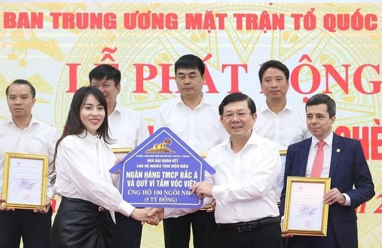 Hưởng ứng chương trình “Triệu tấm lòng yêu thương - Nghìn mái nhà hạnh phúc”, Ngân hàng TMCP Bắc Á, Tập đoàn TH và Quỹ Vì tầm vóc Việt ủng hộ 5 tỷ đồng hỗ trợ xây nhà tình nghĩa cho các hộ nghèo tại Điện Biên