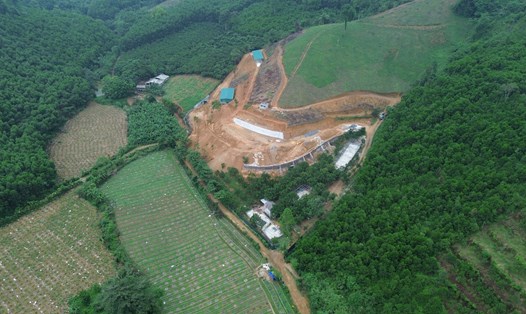 Hiện trạng khu vực san lấp đất rừng trái phép để xây dựng trang trại được PV ghi nhận vào đầu tháng 5.2024. Ảnh: Minh Nguyễn
