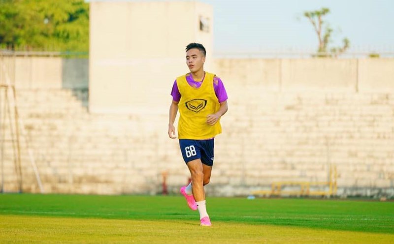 Sự nghiệp của 5 cầu thủ Hà Tĩnh ra sao trước khi dính vào mai thuý? 9 Cầu thủ 21 tuổi mới thi đấu 21 phút ở V.League bị tạm giữ vì ma túy là ai?