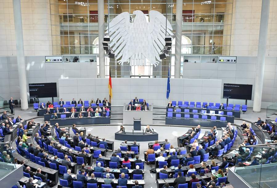 Thủ tướng Đức Olaf Scholz phát biểu trong một cuộc họp của Quốc hội Đức, ngày 13.3.2024. Ảnh: Xinhua