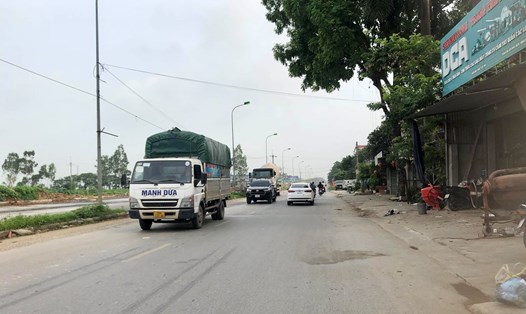 Quốc lộ 21B đoạn qua huyện Thanh Oai, Hà Nội. Ảnh: Hữu Chánh