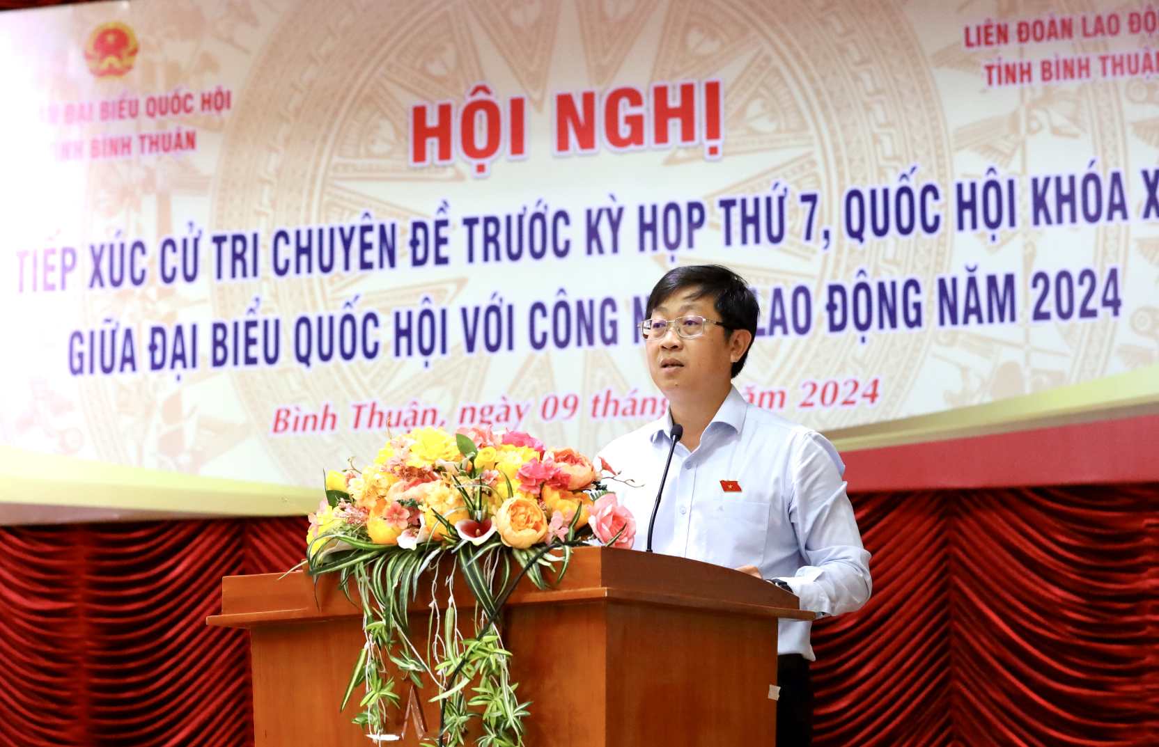  Ông Nguyễn Hữu Thông, Phó Trưởng Đoàn ĐBQH chuyên trách tỉnh Bình Thuận phát biểu. Ảnh: Duy Tuấn 