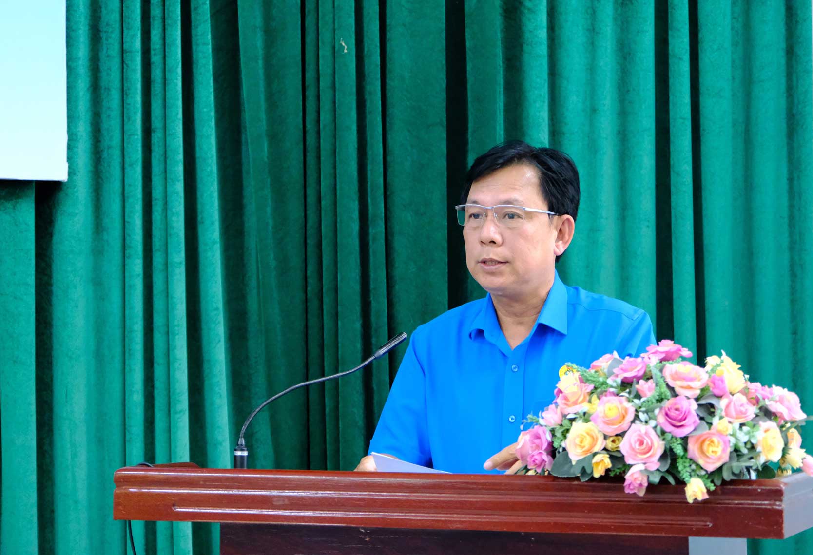 Chủ tịch LĐLĐ quận Ô Môn Trịnh Thanh Liêm phát biểu. Ảnh: Mỹ Ly