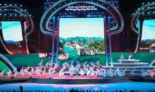 Sân khấu quy mô lớn tại lễ hội Hoa Phượng Đỏ Hải Phòng 2024. Ảnh: Đàm Thanh