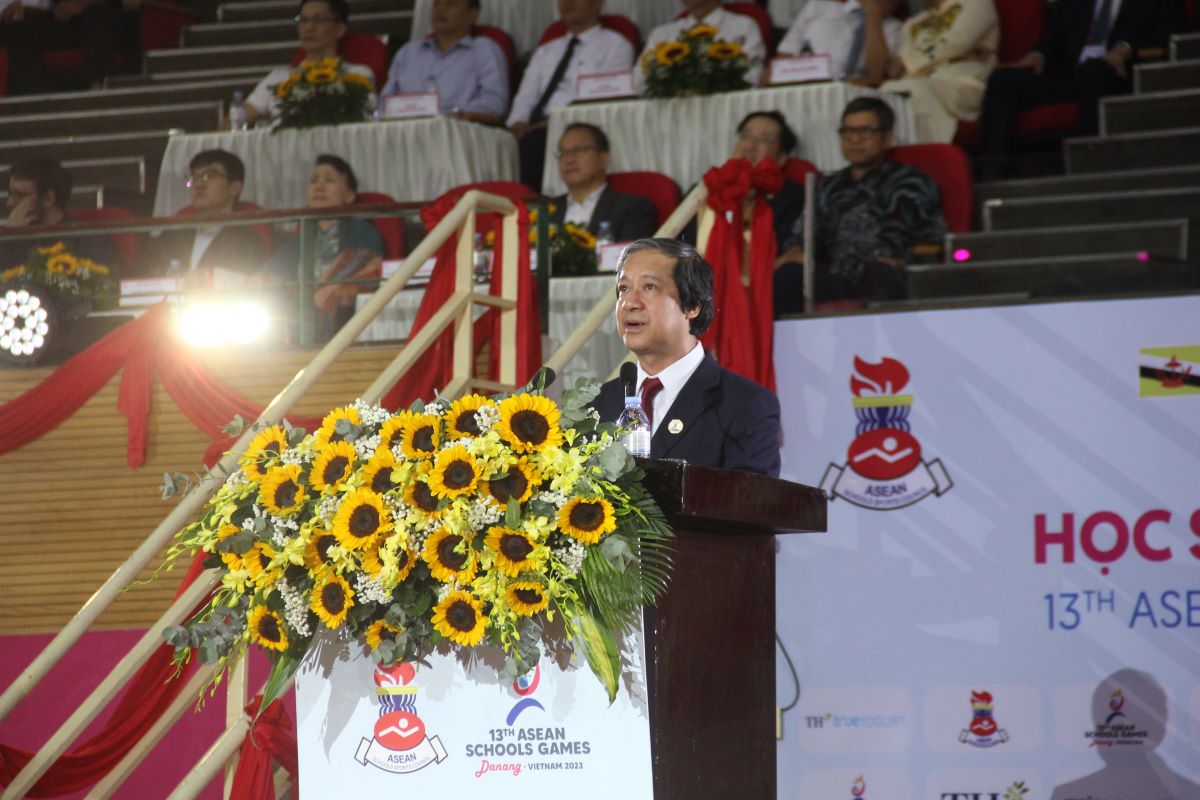 Bộ trưởng Bộ Giáo dục và Đào tạo Nguyễn Kim Sơn phát biểu tại Lễ khai mạc. Ảnh: Văn Trực
