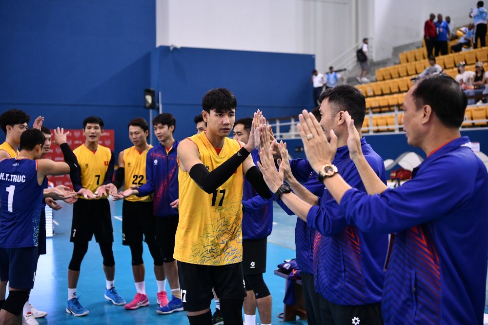 Tuyển bóng chuyền nam Việt Nam tiến bộ rõ nét qua từng trận đấu tại AVC Challenge Cup 2024. Ảnh: Bóng chuyền Việt Nam