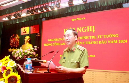 Thứ trưởng Trần Quốc Tỏ phát biểu chỉ đạo tại hội nghị. Ảnh: Vĩnh Quỳnh