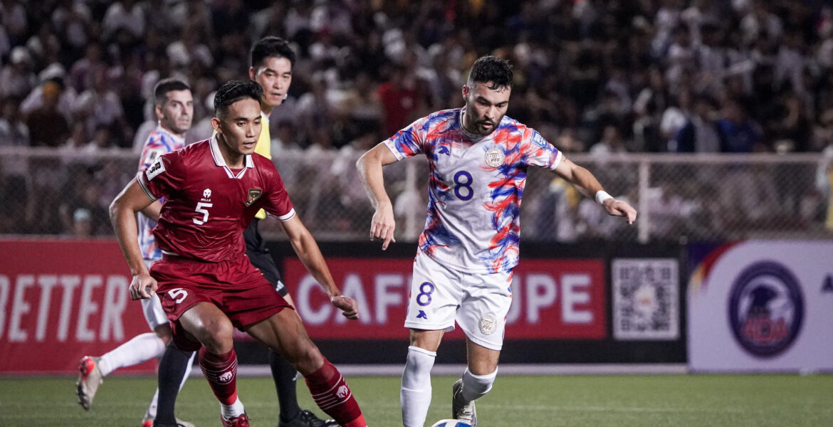 Tuyển Indonesia hòa tuyển Philippines với tỉ số 1-1 ở trận lượt đi trên sân khách. Ảnh: PFF