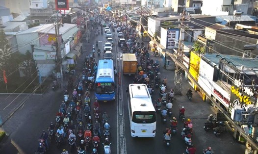 Đường Trường Chinh sẽ được mở rộng lên 30m cho 6 làn xe  lưu thông.  Ảnh: Anh Tú