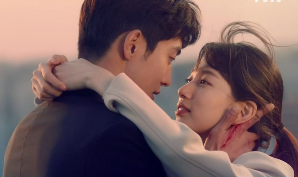 Nụ hôn của Suzy và Nam Joo Hyuk trong "Start up". Ảnh: Nhà sản xuất