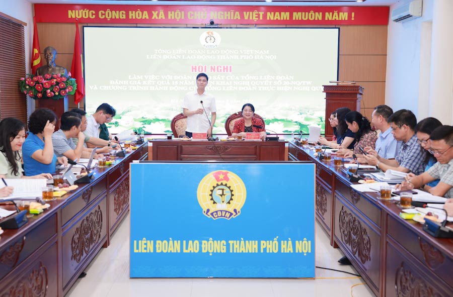 Buổi làm việc diễn ra sáng 11.6. Ảnh: Hải Nguyễn