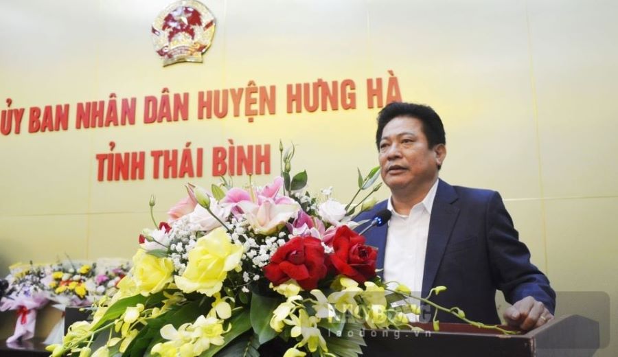 Ông Nguyễn Xuân Dương khi còn giữ chức vụ Chủ tịch UBND huyện Hưng Hà. Ảnh: Cổng TTĐT huyện Hưng Hà