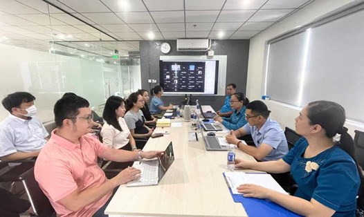 LĐLĐ quận Thanh Khê, Đà Nẵng tư vấn trực tuyến pháp luật cho đoàn viên, người lao động. Ảnh: Thanh Khê