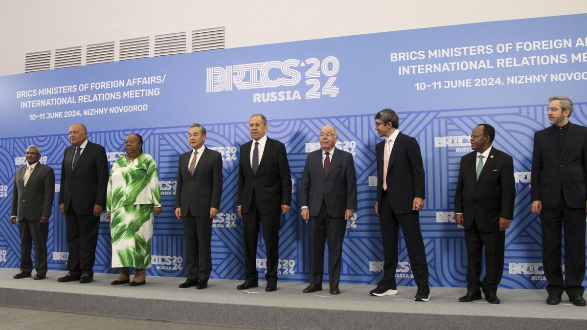 Đại diện các nước BRICS tham dự Hội nghị Ngoại trưởng BRICS ở Nizhny Novgorod, Nga, ngày 10.6.2024. Ảnh: AP