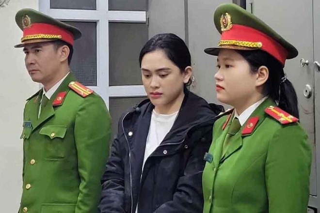 Phan Thị Ngọc Minh thời điểm bị bắt, khởi tố vì lái xe khi đã sử dụng rượu bia gây tai nạn chết người. Ảnh: Công an Hà Tĩnh.