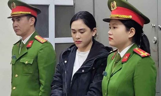 Phan Thị Ngọc Minh thời điểm bị bắt, khởi tố vì lái xe khi đã sử dụng rượu bia gây tai nạn chết người. Ảnh: Công an Hà Tĩnh.