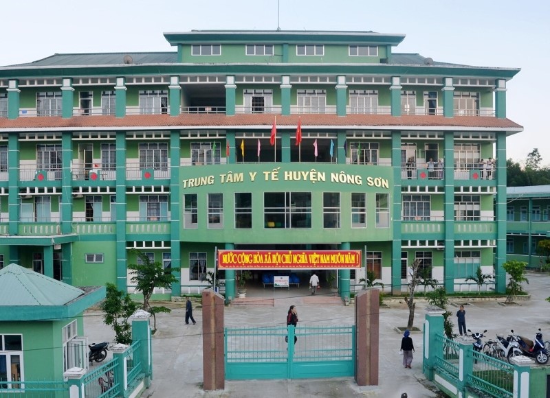 Nhiều cơ sở y tế ở Quảng Nam mua được trang bị y tế do dự án đã hết hạn. Ảnh Nguyễn Hoàng