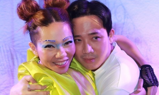 Trấn Thành thường xuyên có mặt tại các show âm nhạc của Hà Trần khi cô biểu diễn ở Việt Nam. Ảnh: Facebook nhân vật.