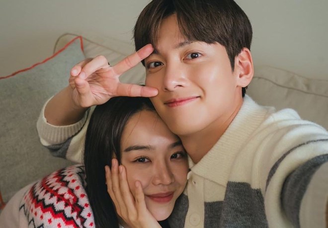 Phim mới của Na In Woo, Lee Se Young vướng lo ngại giống phim Ji Chang Wook