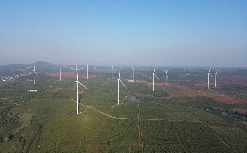 Cánh đồng điện gió Bàu Cạn, huyện Chư Prông. Ảnh: THANH TUẤN