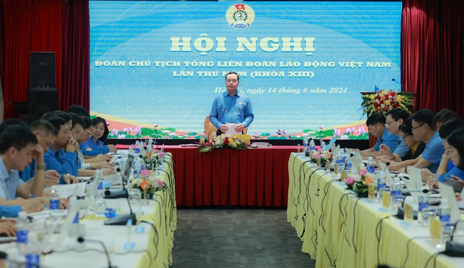 Hội nghị Đoàn Chủ tịch Tổng LĐLĐVN lần thứ 5 (khóa XIII). Ảnh: Hải Nguyễn