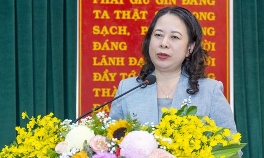 Phó Chủ tịch nước Võ Thị Ánh Xuân phát biểu trong buổi làm việc tại huyện Đất Đỏ. Ảnh: Mạnh Thắng