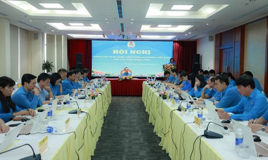Toàn cảnh Hội nghị lần thứ 5 (khóa XIII) Đoàn Chủ tịch Tổng Liên đoàn Lao động Việt Nam (LĐLĐVN). Ảnh: Hải Nguyễn