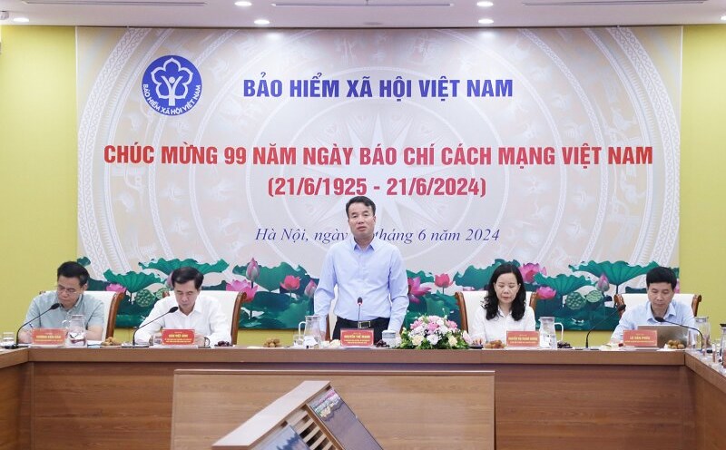 Tổng Giám đốc BHXH Việt Nam Nguyễn Thế Mạnh chủ trì Hội nghị. Ảnh: Hà Anh