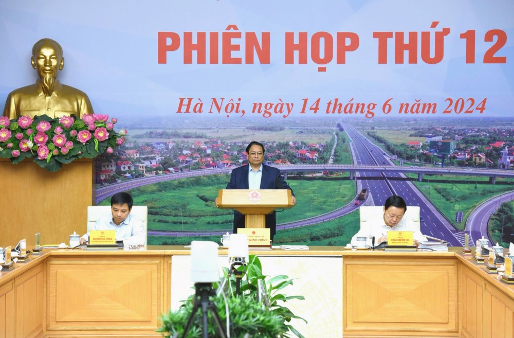 Thủ tướng Chính phủ Phạm Minh Chính phát biểu kết luận tại phiên họp. Ảnh: Nhật Bắc