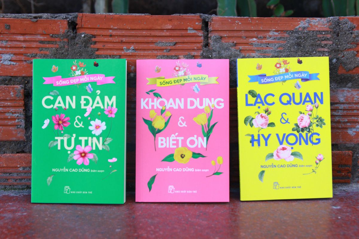 Tập sách "Sống đẹp mỗi ngày". Ảnh: Nhà xuất bản cung cấp
