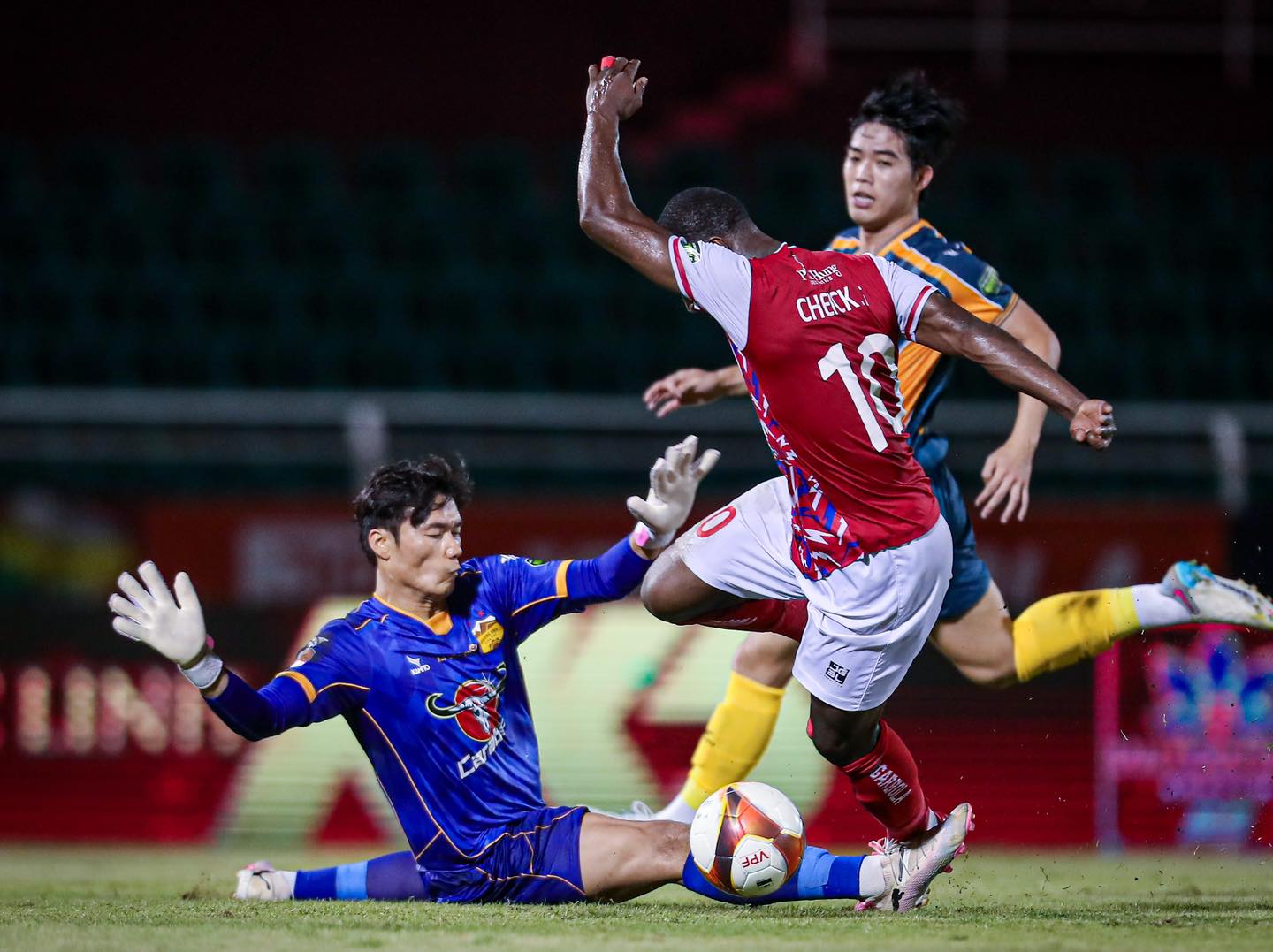 Đội TPHCM tiếp đón Nam Định tại sân Thống Nhất trong bối cảnh đã thắng 3 trận sân nhà gần nhất. Ảnh: Đội TPHCM