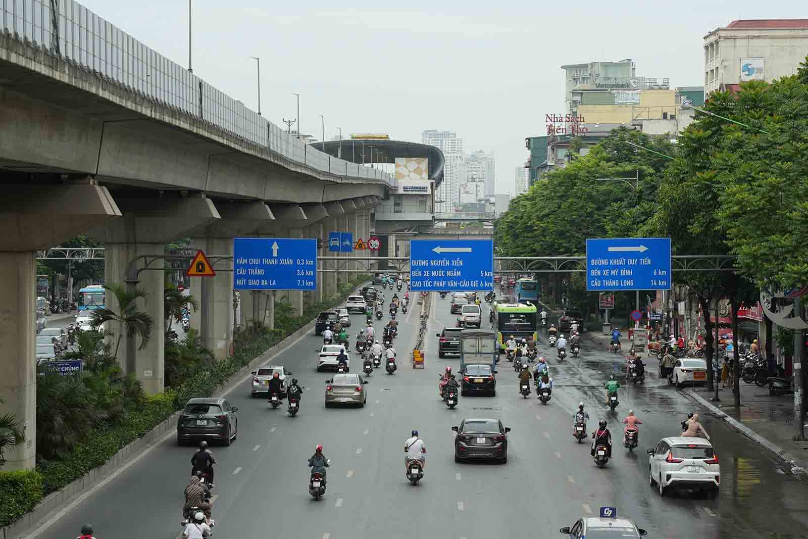 Trên địa bàn quận Thanh Xuân, 