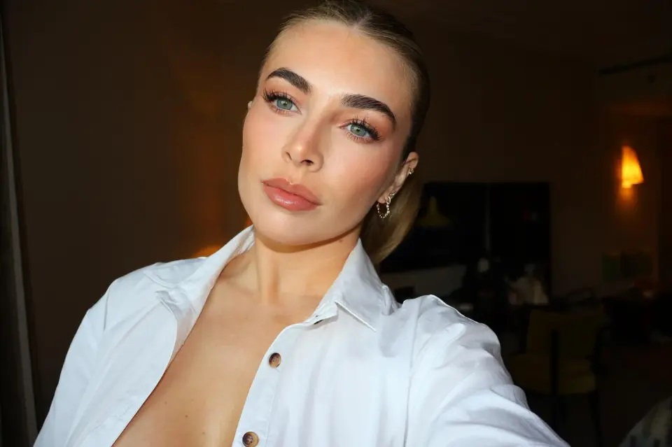 Cam Reading cùng đi tới Đức để cổ vũ cho Scott McTominay và đội tuyển Scotland. Ảnh: Instagram Cam Reading