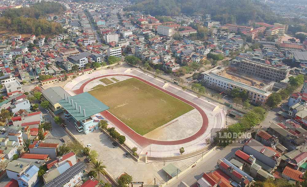 Sân vận động tỉnh Điện Biên. 