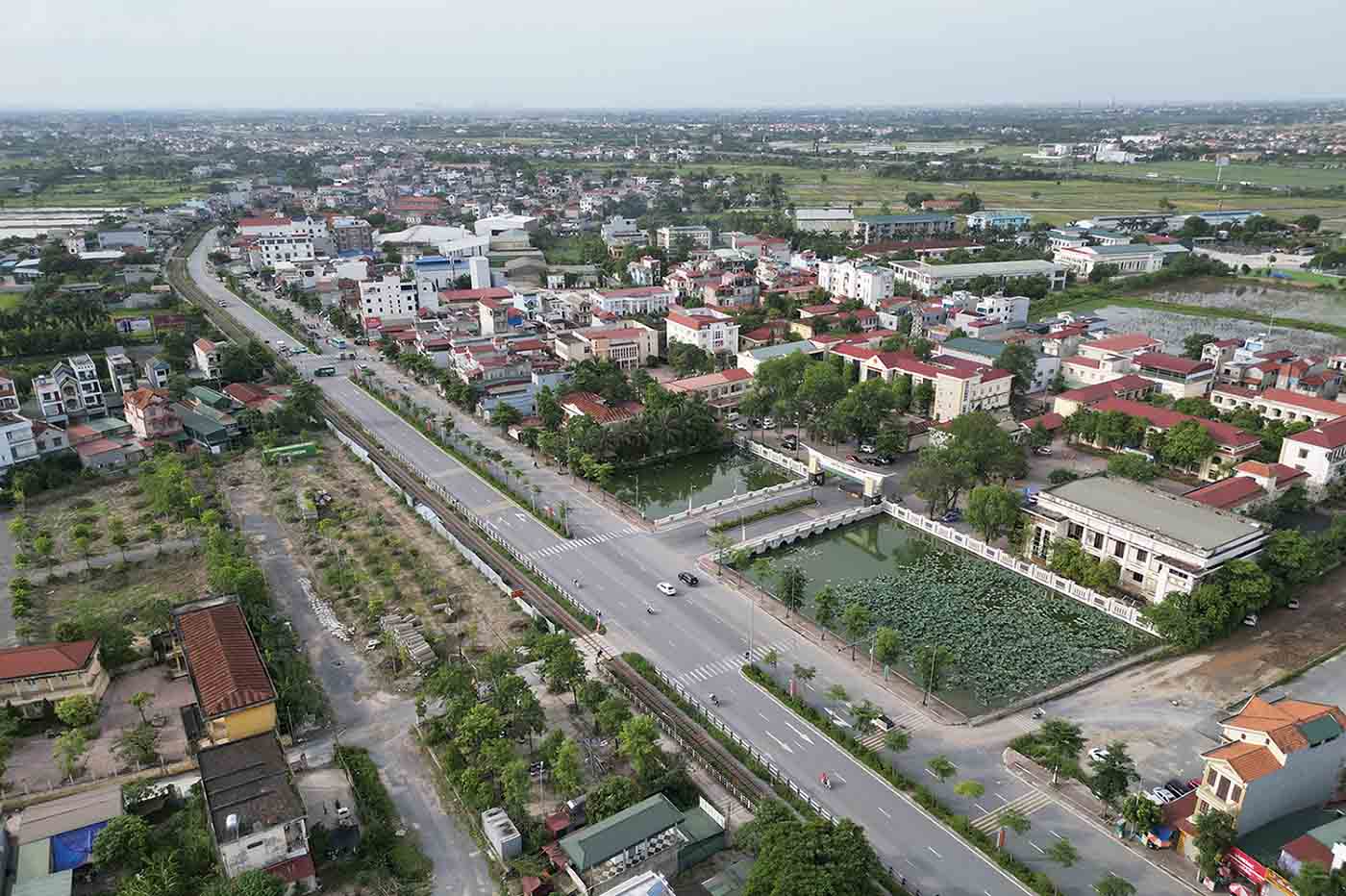 Dự án cải tạo, chỉnh trang quốc lộ 1A (giai đoạn 2) đoạn km207+250 đến km208 và chỉnh trang hạ tầng khu trung tâm hành chính huyện Phú Xuyên giúp tăng tính kết nối khu vực cửa ngõ phía phía Nam, thúc đẩy phát triển kinh tế - xã hội huyện Phú Xuyên nói riêng và Thủ đô nói chung.