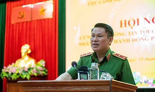 Trung tướng Nguyễn Văn Viện - Cục trưởng C04 nói về loại ma túy Fentanyl, tại Hội nghị. Ảnh: Quang Việt