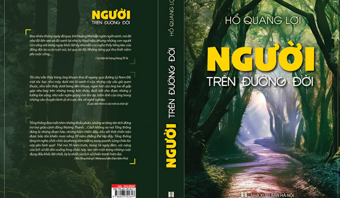 Cuốn sách Người trên đường đời của nhà báo Hồ Quang Lợi. Ảnh: Nhà xuất bản cung cấp