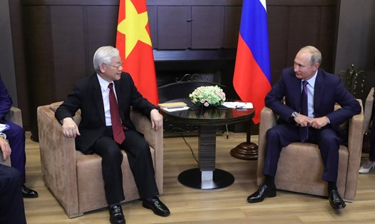 Tổng Bí thư Nguyễn Phú Trọng và Tổng thống Nga Vladimir Putin trong cuộc gặp năm 2018 tại Liên bang Nga. Ảnh: Điện Kremlin 