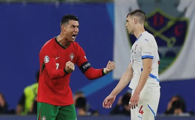 Thông số và hành động tranh cãi của Ronaldo trong ngày lập kỉ lục EURO