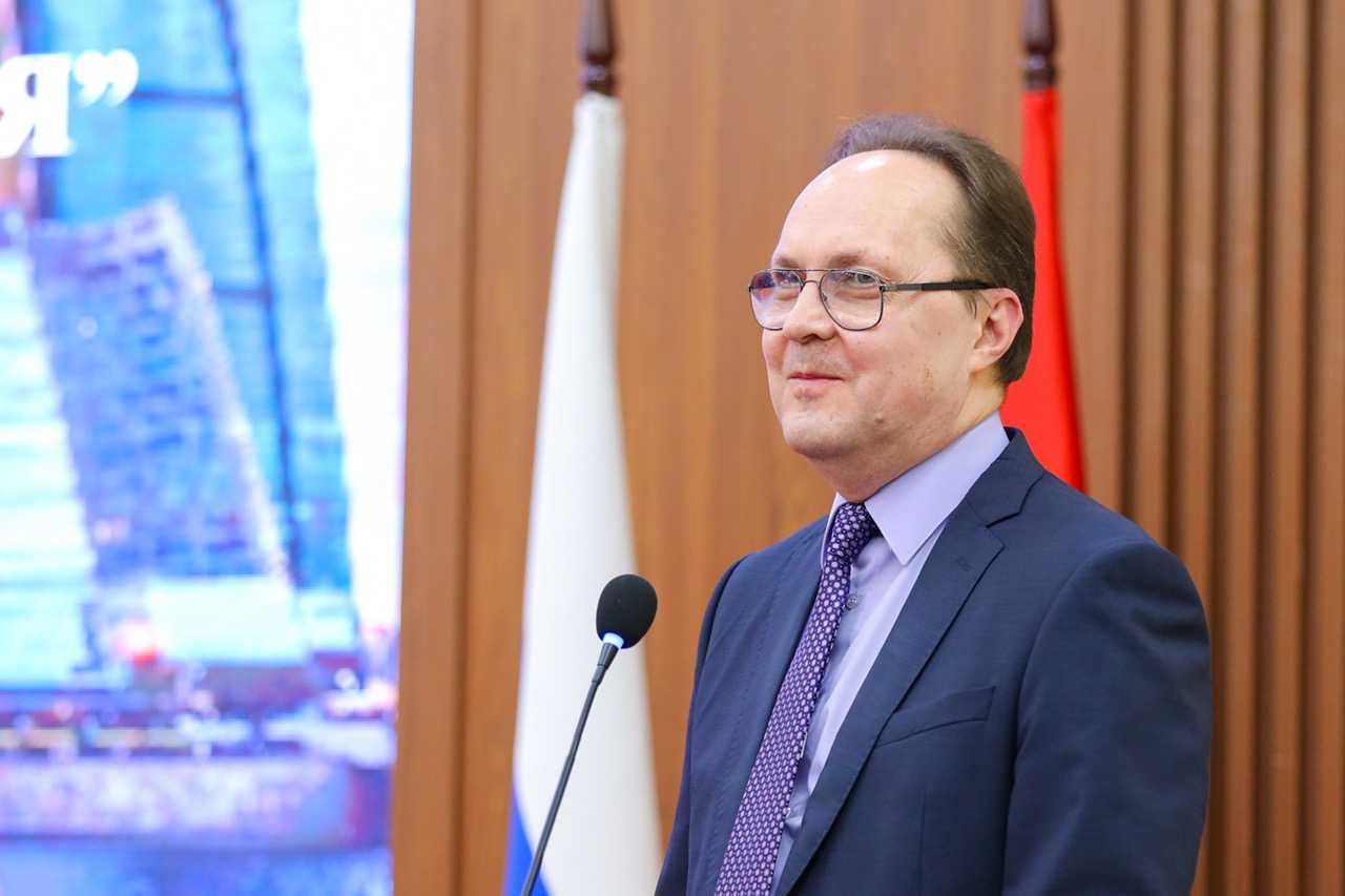 Đại sứ Nga tại Việt Nam. Ảnh: VUFO